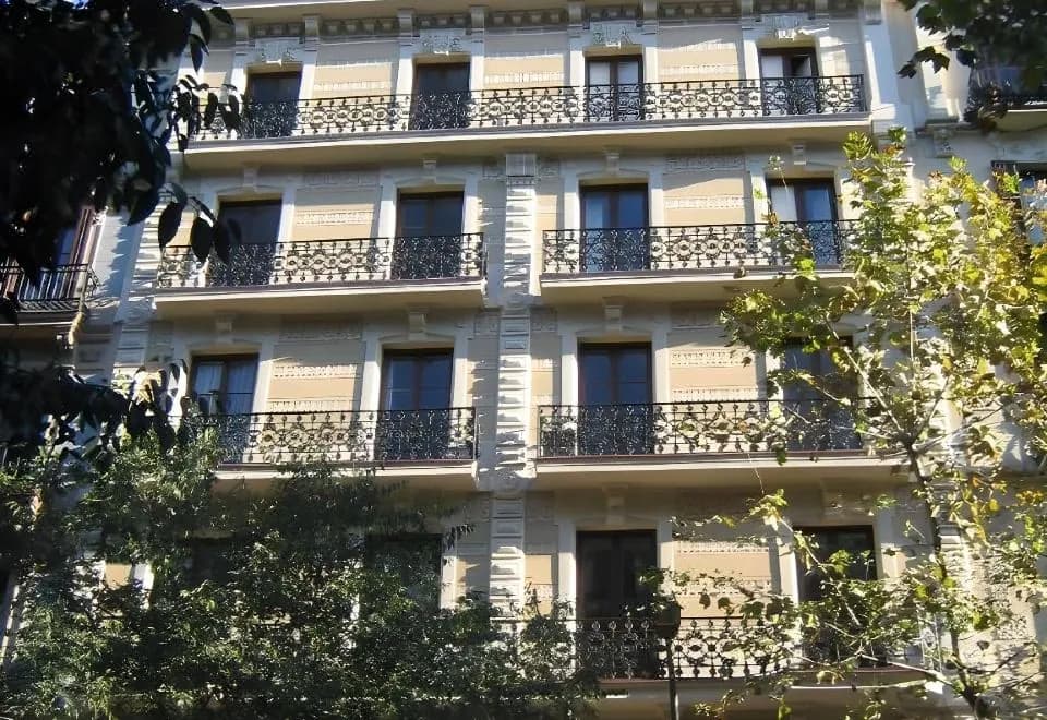 Fuster Apartments by Aspasios