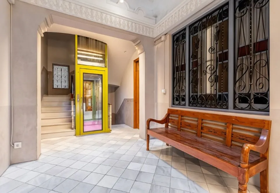 Fuster Apartments by Aspasios
