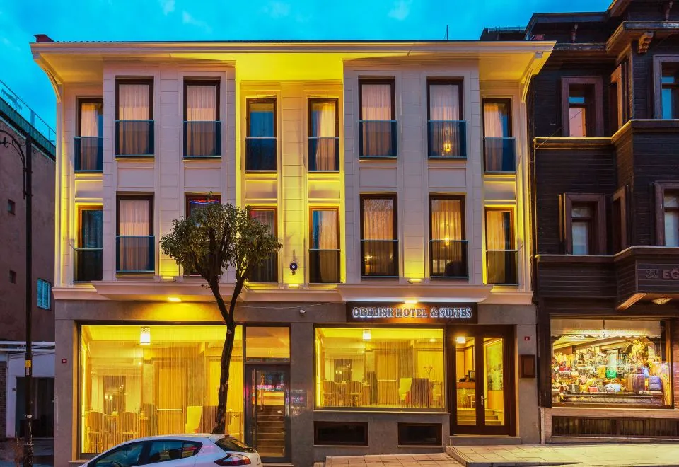 Obelisk Hotel & Suites