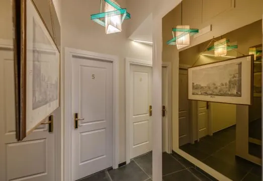 Adrianus Hotel
