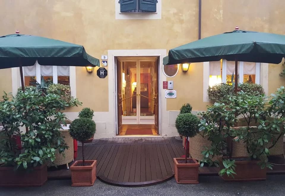 Hotel Diana