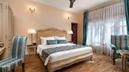 Clove Villa