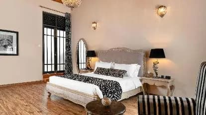Clove Villa