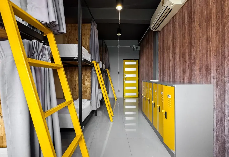 OYO 572 Room 22