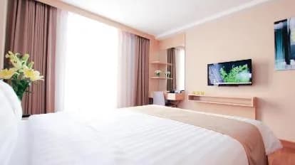 Petals Inn