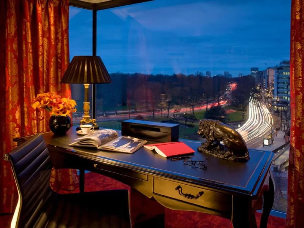Four Seasons Hotel London at Park Lane