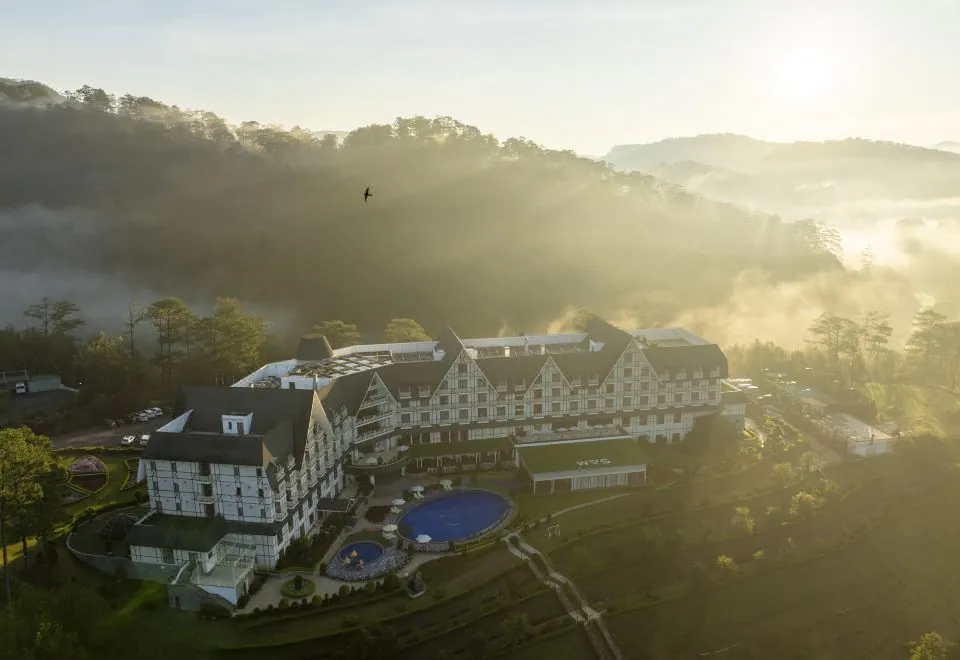 Swiss-Belresort Tuyen Lam