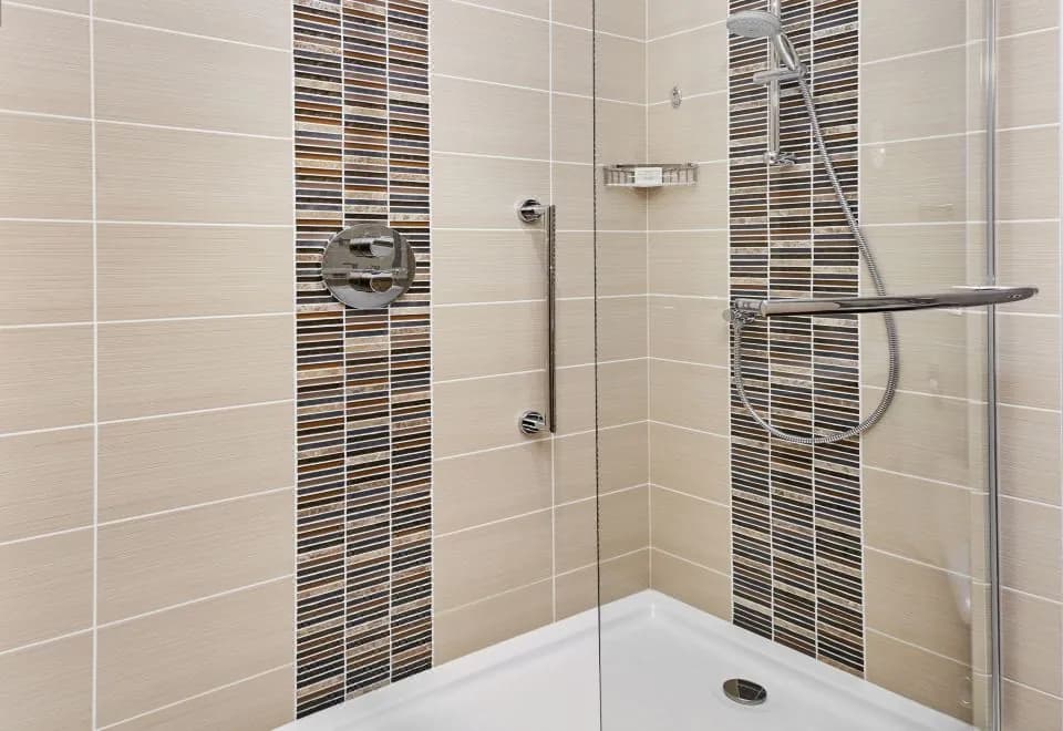 Hilton Garden Inn Dubai, Mall Avenue