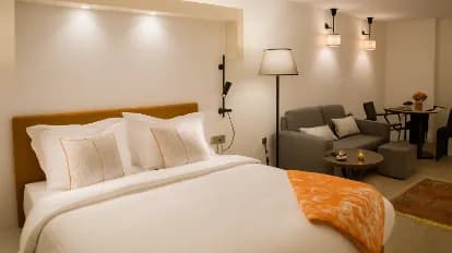 Sparkle Hotel