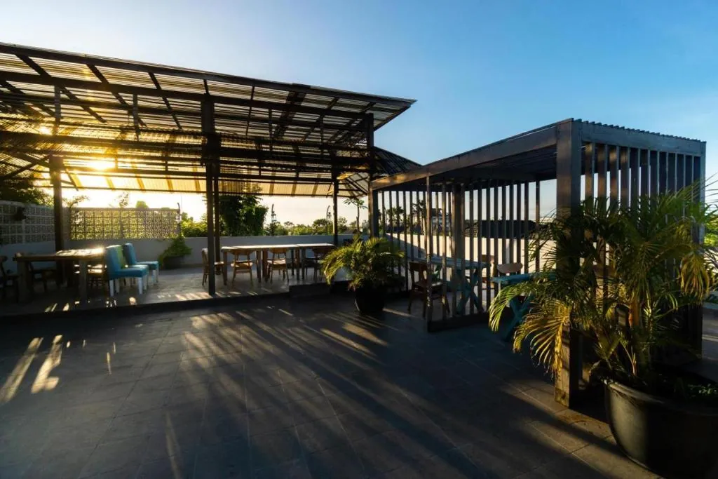 Hola Seminyak