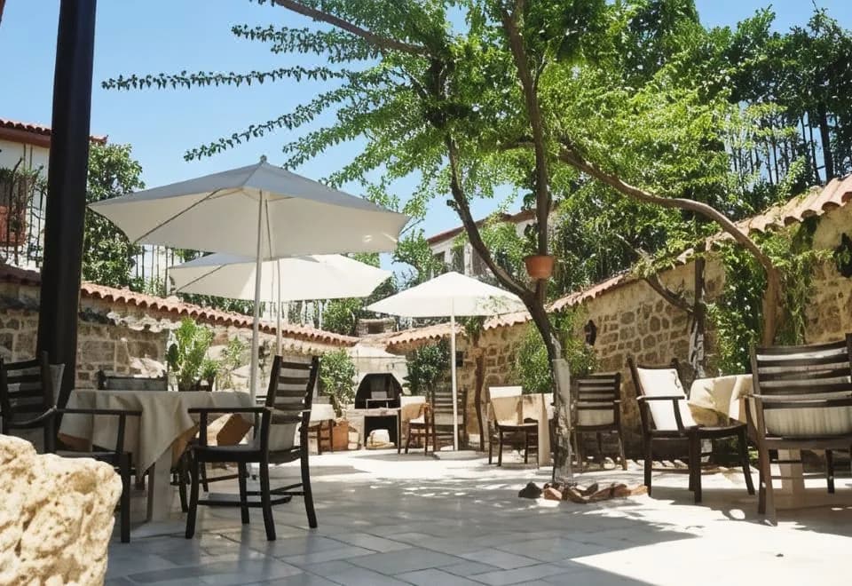 Atelya Art Hotel