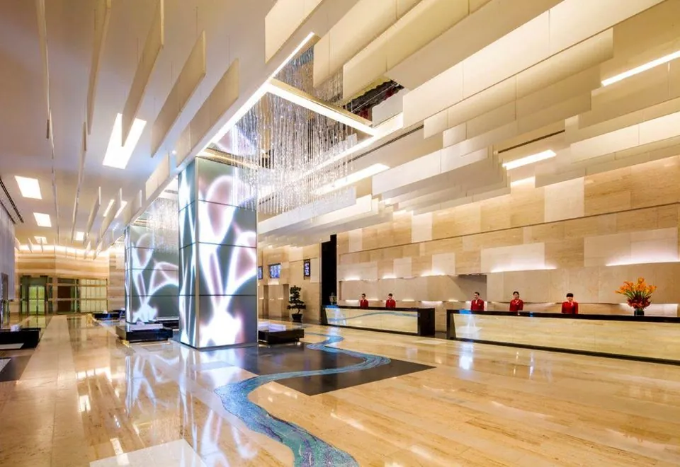 Nina Hotel Tsuen Wan West