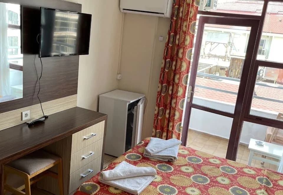 Rosella Hotels