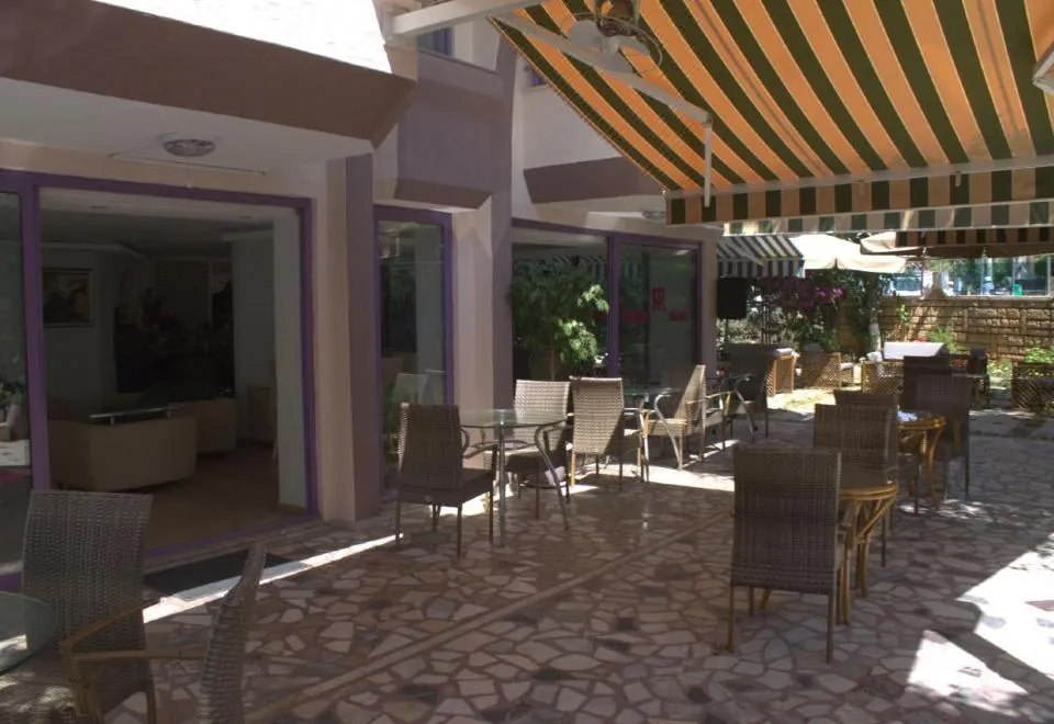Rosella Hotels