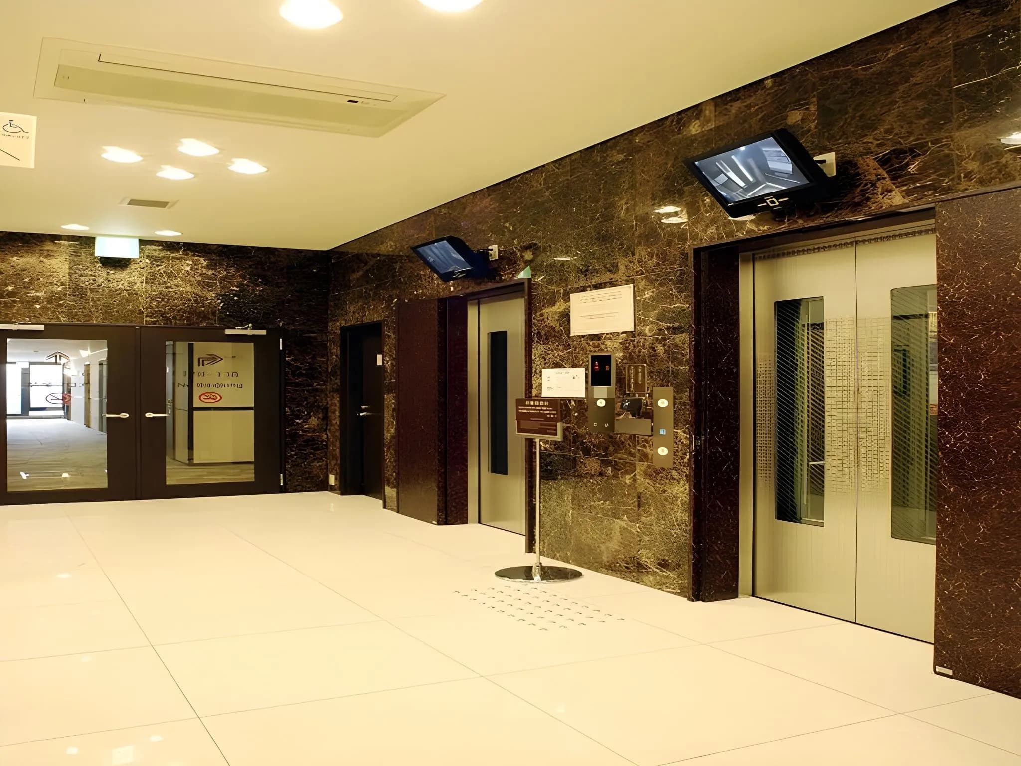 Toyoko Inn Tokyo Asakusa Senzoku Tsukuba Express
