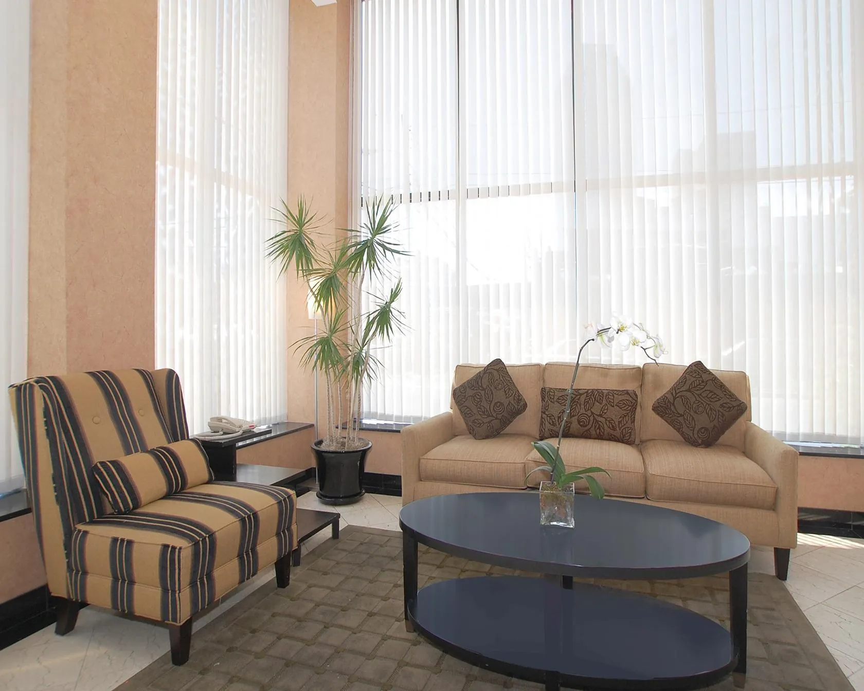 Red Lion Inn & Suites Long Island City