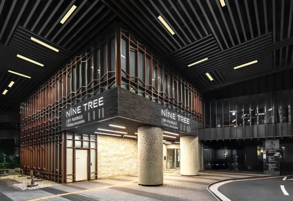 NINE TREE BY PARNAS SEOUL INSADONG
