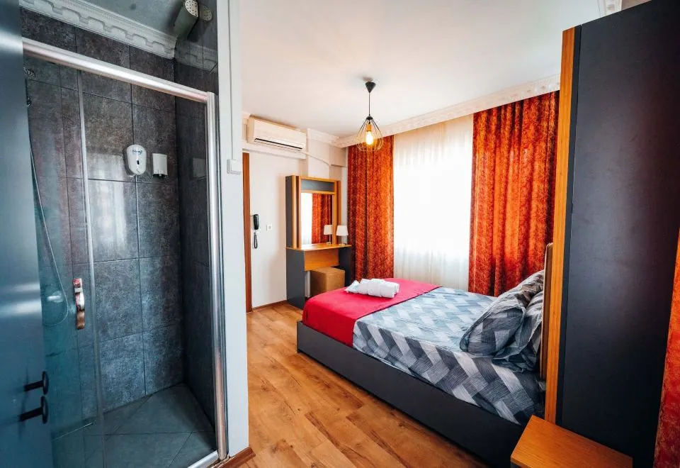 Evin Suit Hotel
