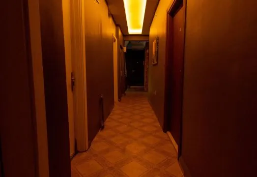 Evin Suit Hotel