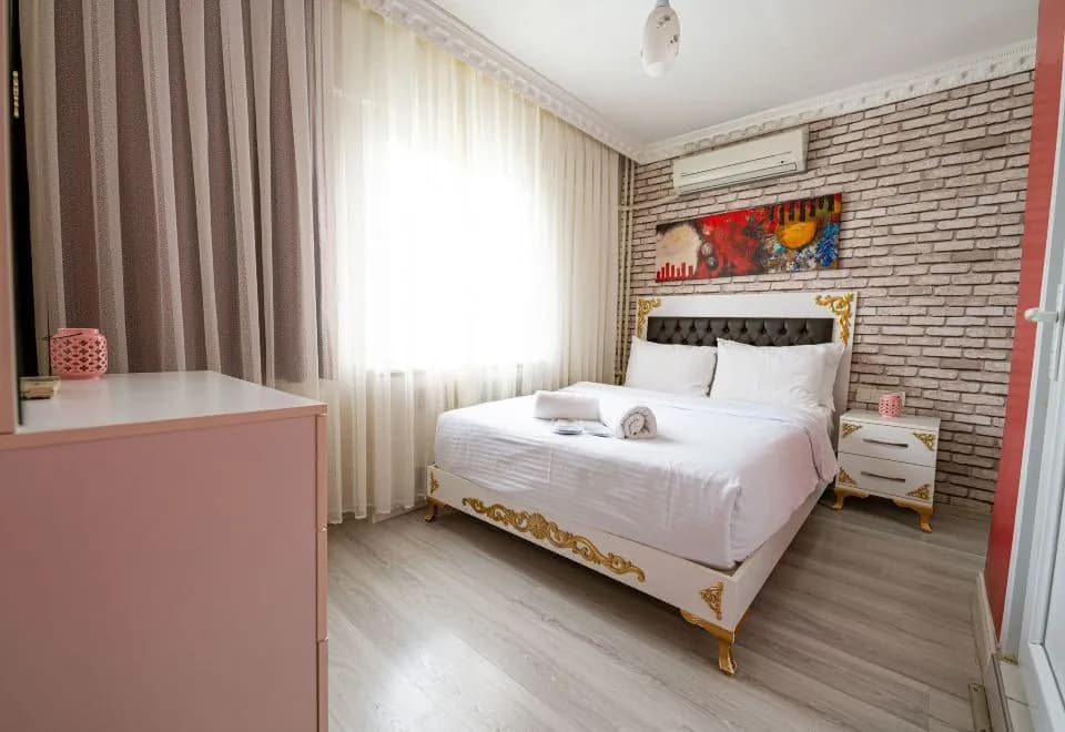 Evin Suit Hotel