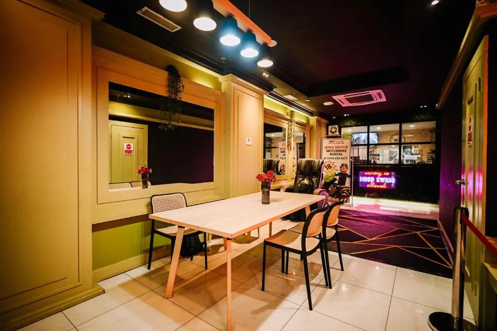Swing & Pillows - Sungai Wang Hotel Bukit Bintang