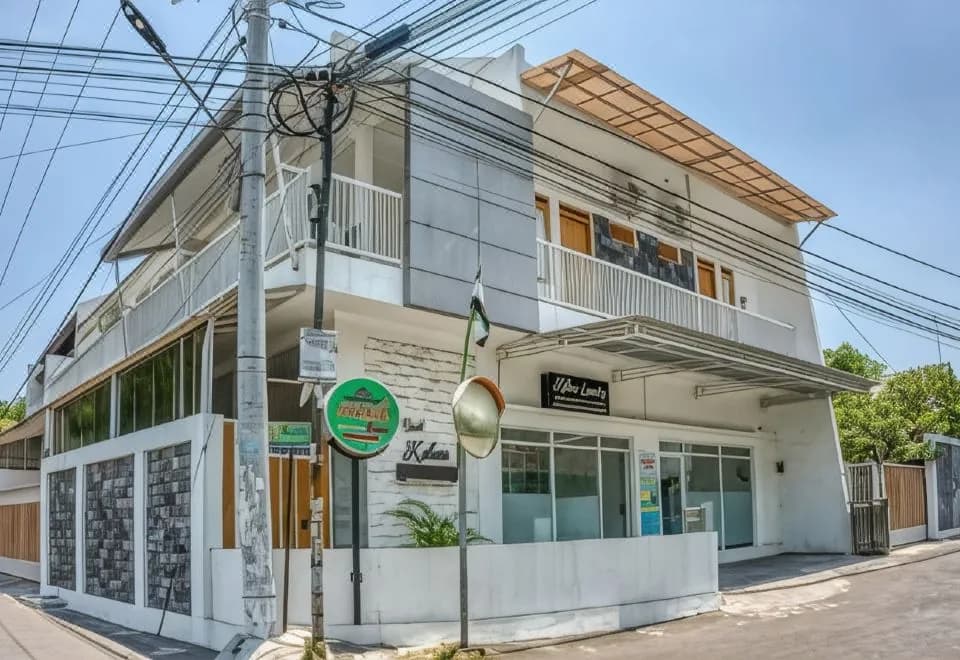 RedDoorz Syariah Near Taman Pelangi Jogja 2