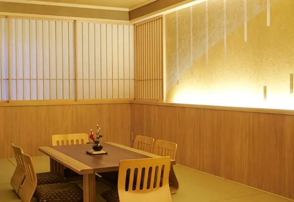 Grand Base Kanazawaeki