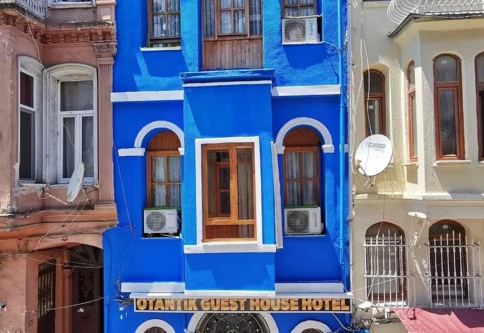Otantik Hotel