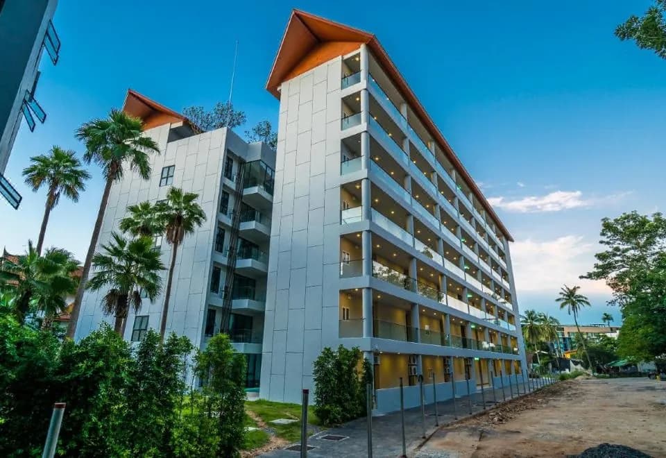 Apartment at Palmyrah Surin by Lofty