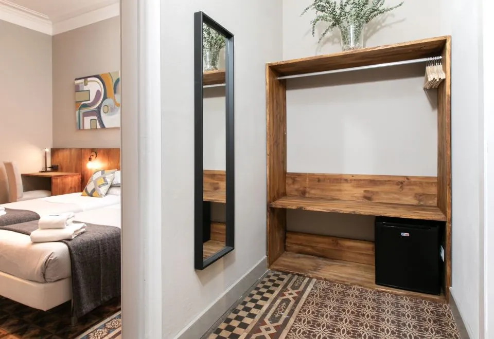 Jardinets Guest House