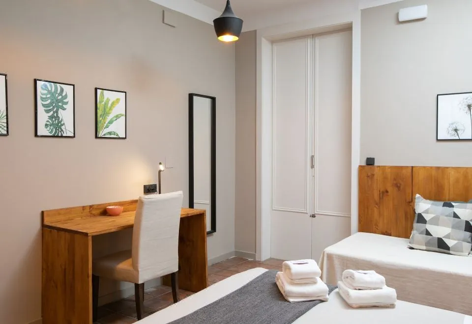 Jardinets Guest House