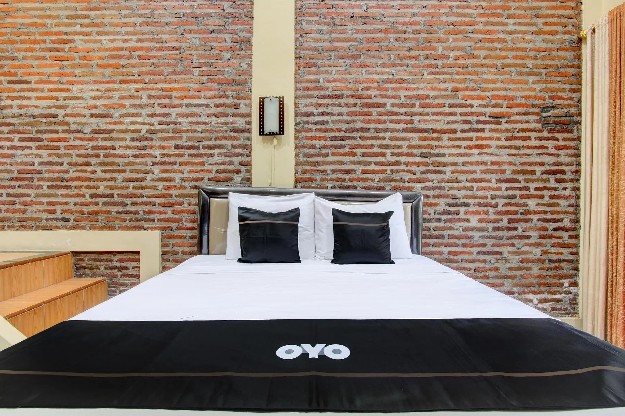 Capital O 93716 Family Guesthouse Syariah