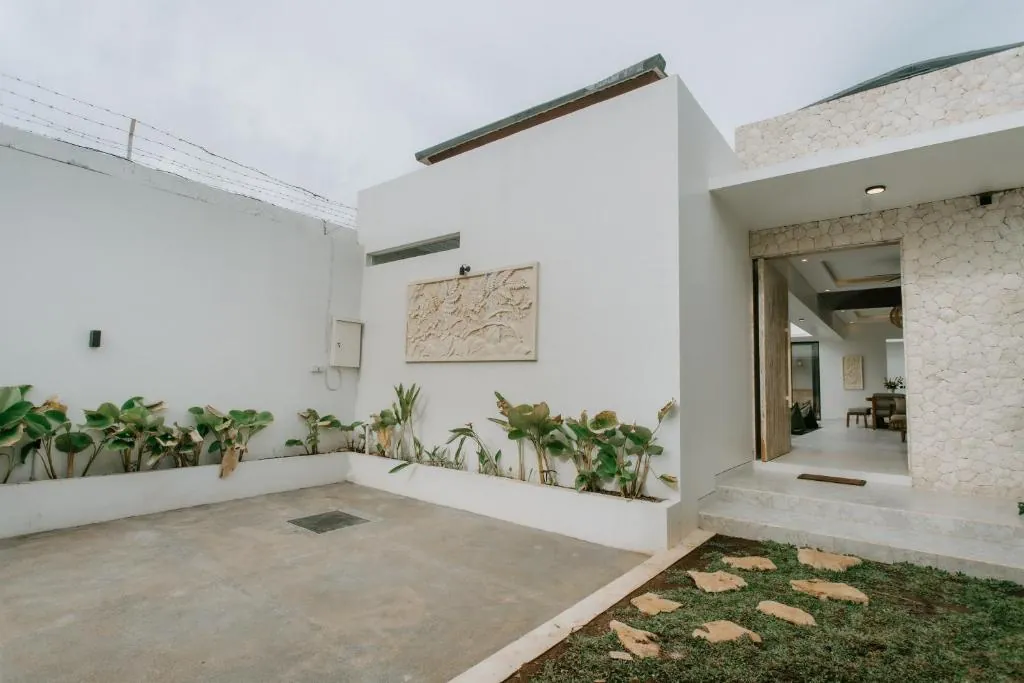 The Pahala Villas