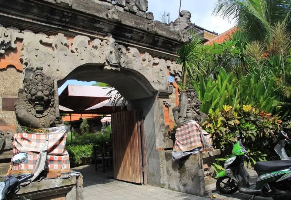 Stana Puri Gopa Hotel