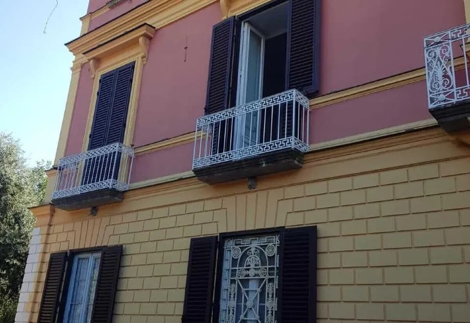 Caluga House