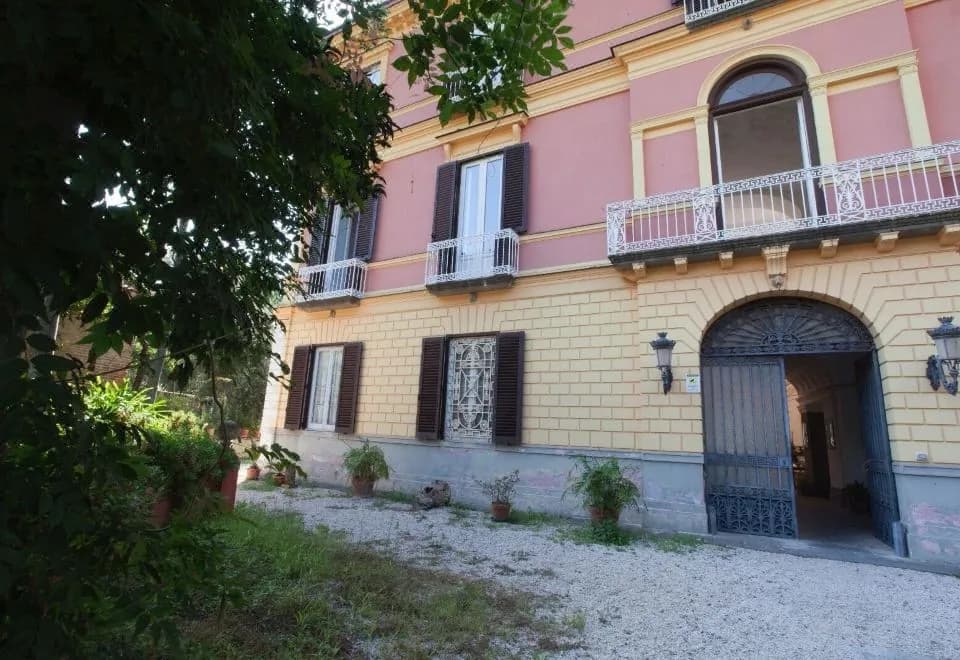 Caluga House