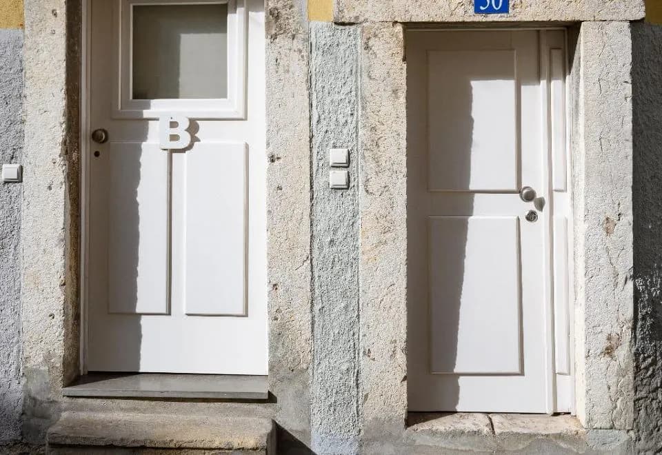 Alfama Yellow House
