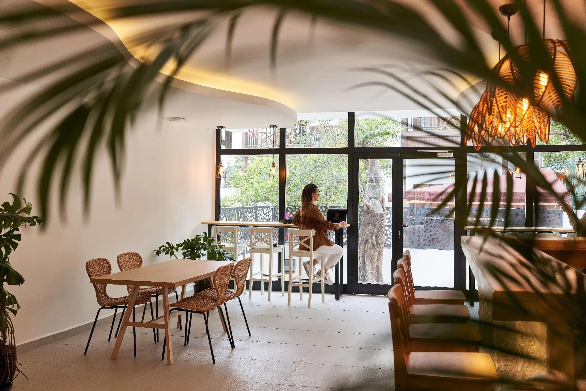 AUDO LOCAL HOTEL