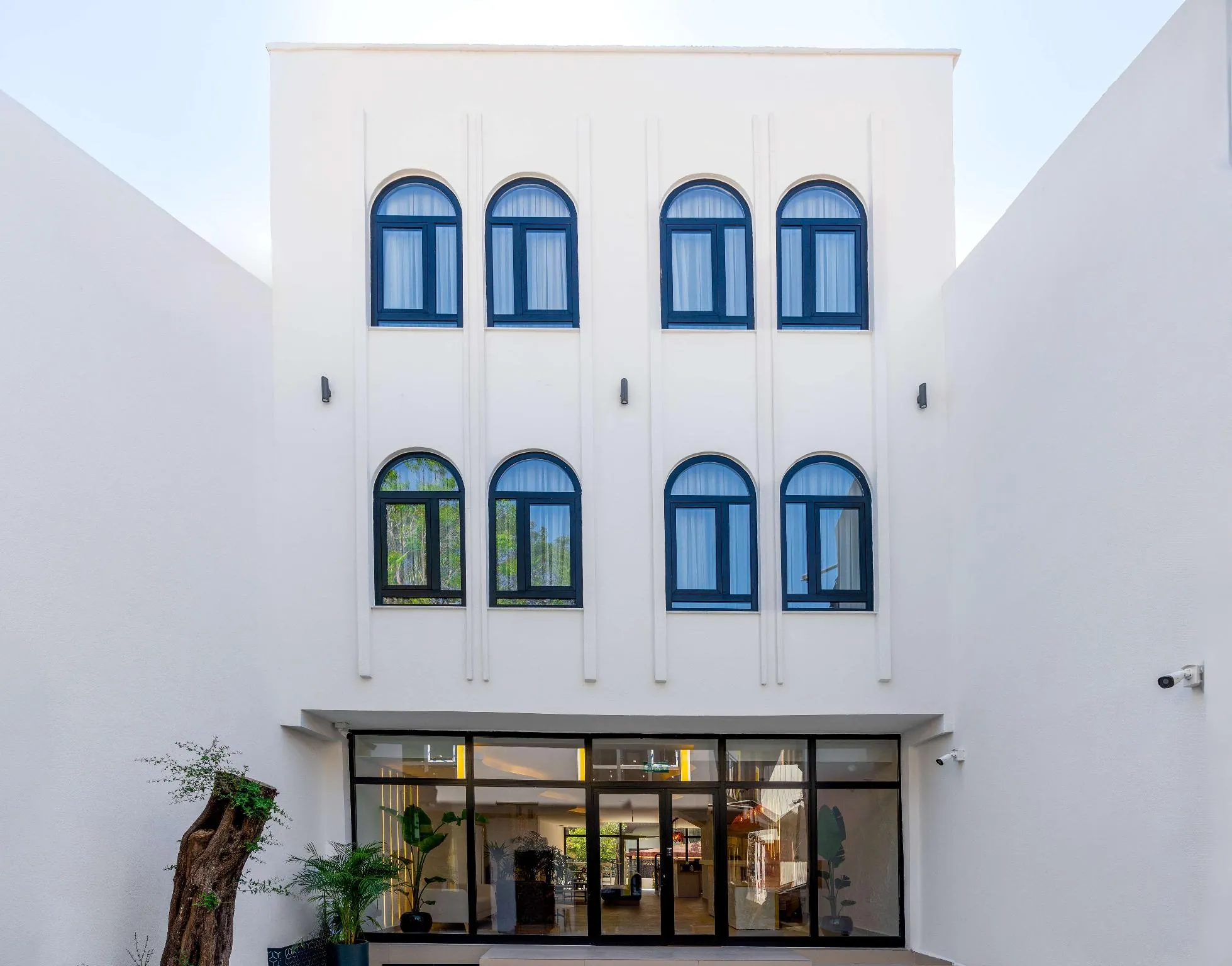 AUDO LOCAL HOTEL