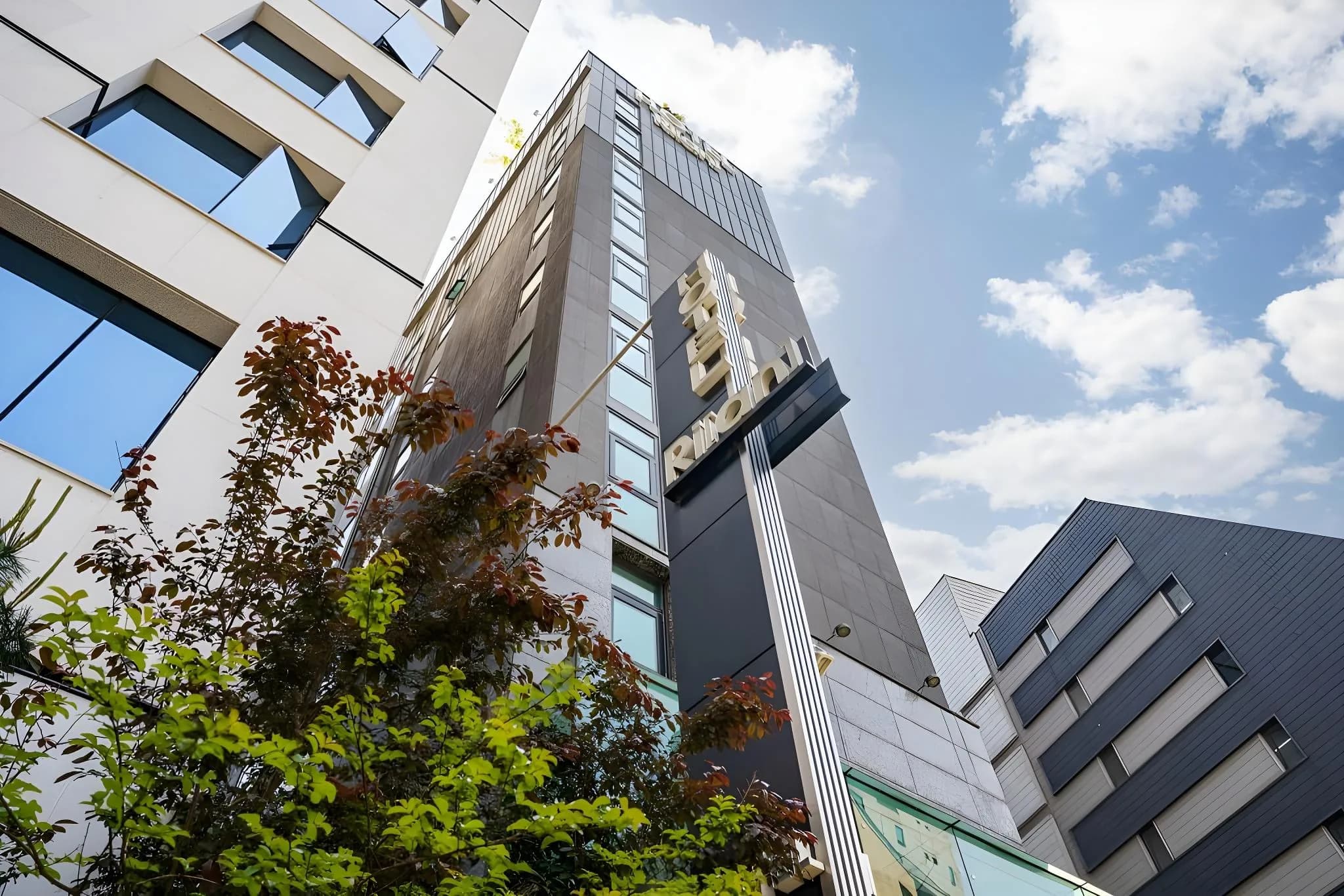 Rian Hotel