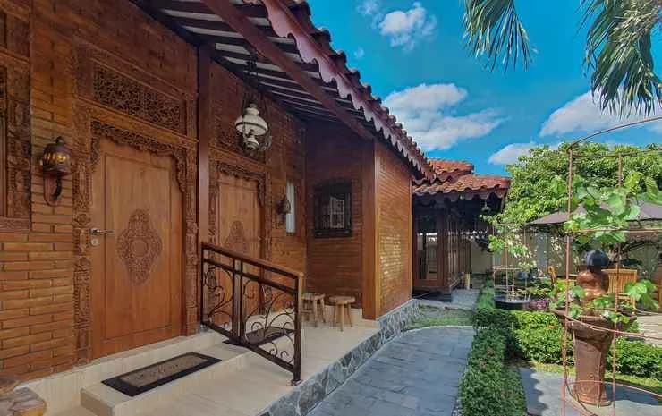 Dem Ayem Heritage Guest House