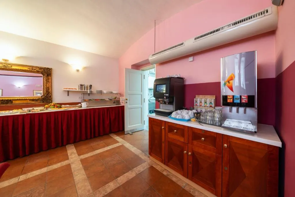 Raffaello Hotel