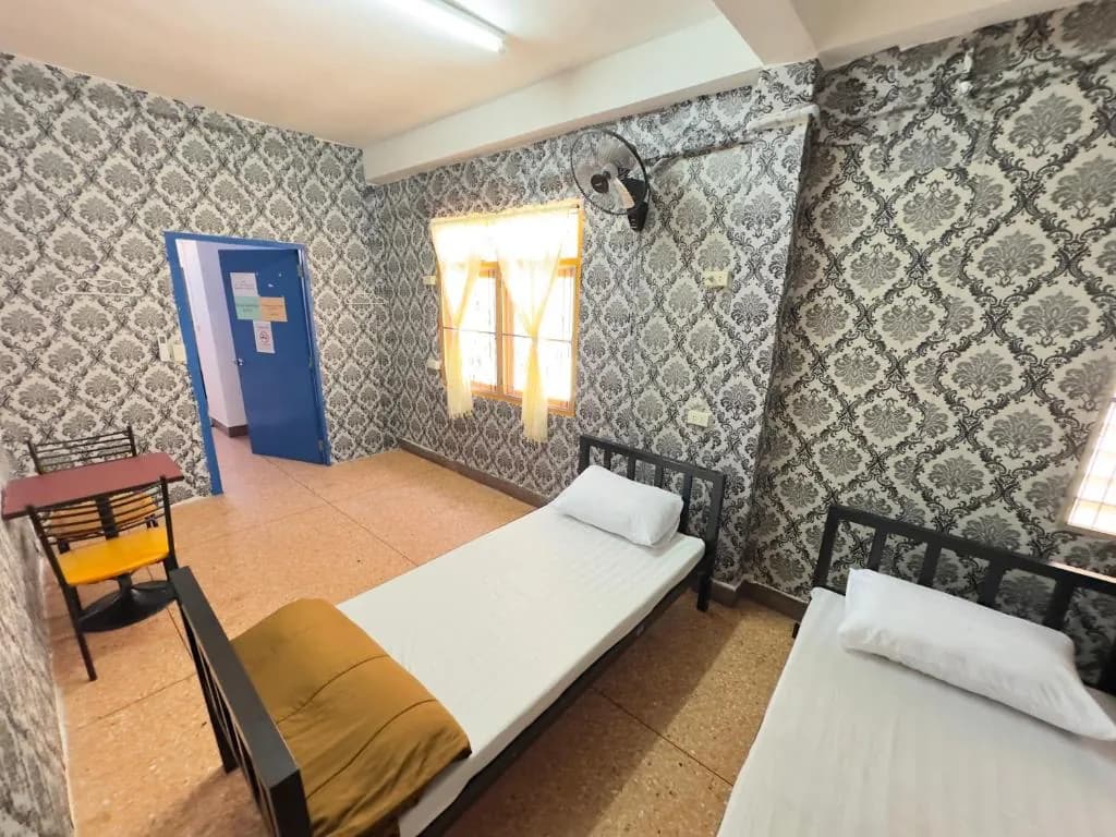 Yumatashi Hostel