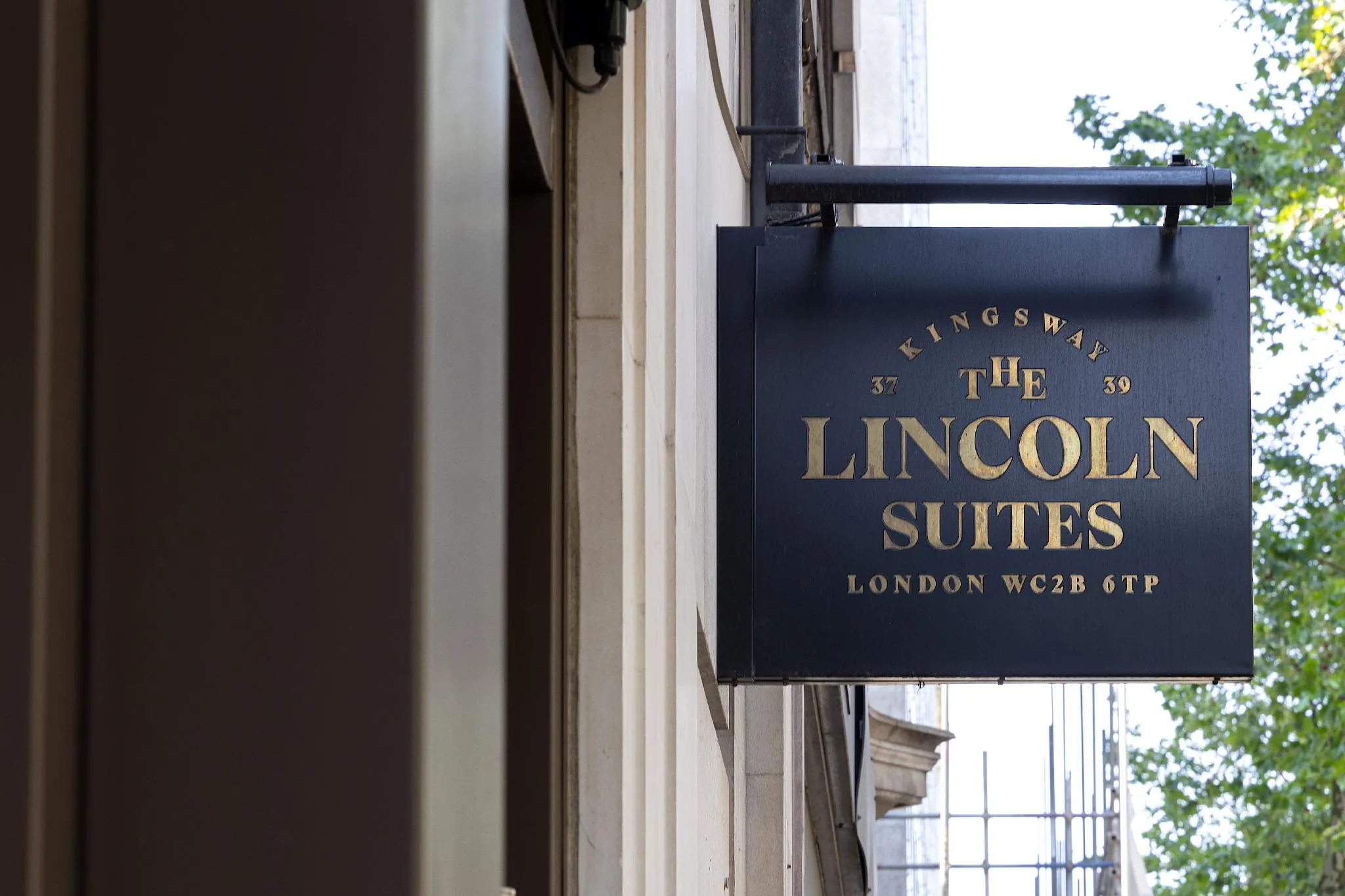 The Lincoln Suites