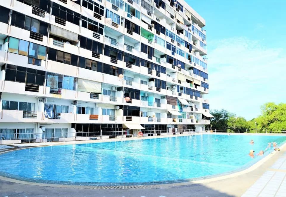 Pattaya Plaza Condotel Large Studio Apartment Sukhumvit