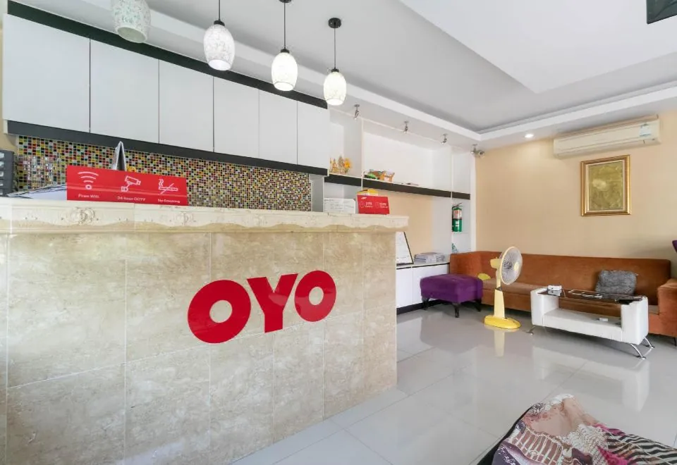 OYO 75389 Pandora House