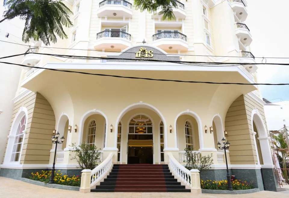 Iris Dalat Hotel