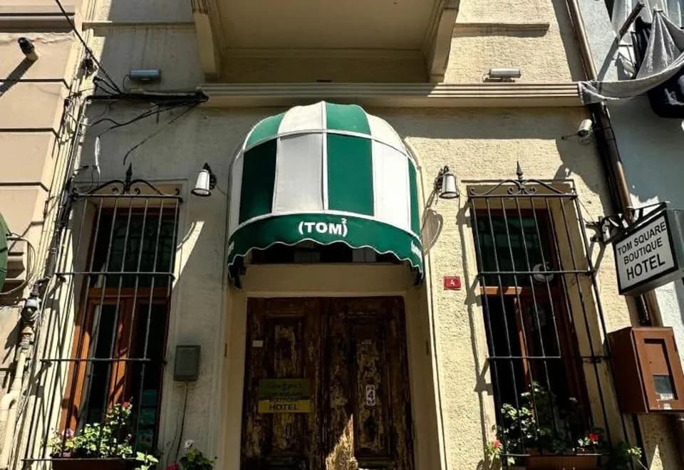 Tom Square Boutique Hotel