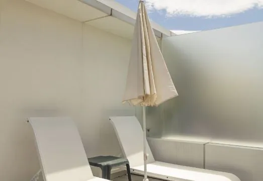 Pure Blanche Hotel