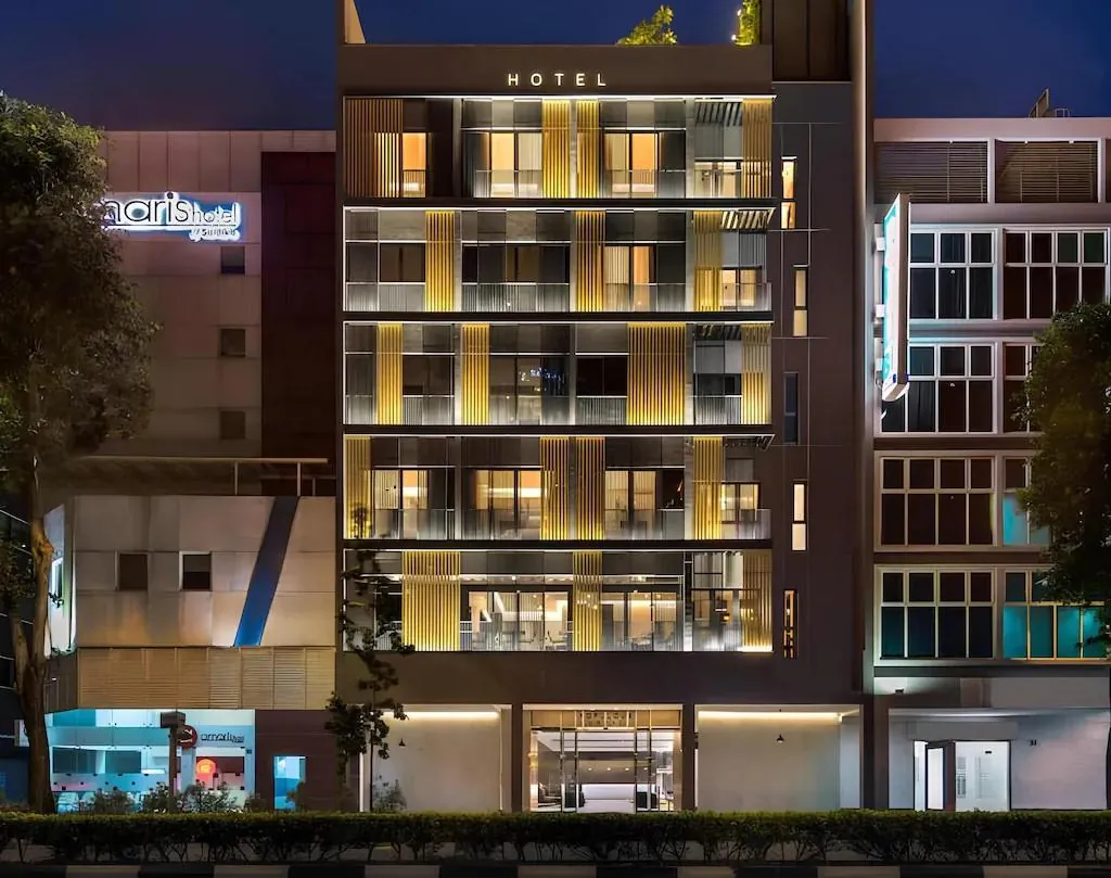 A Hotel Bugis, 11Hrs, Stay From 8PM To 9AM
